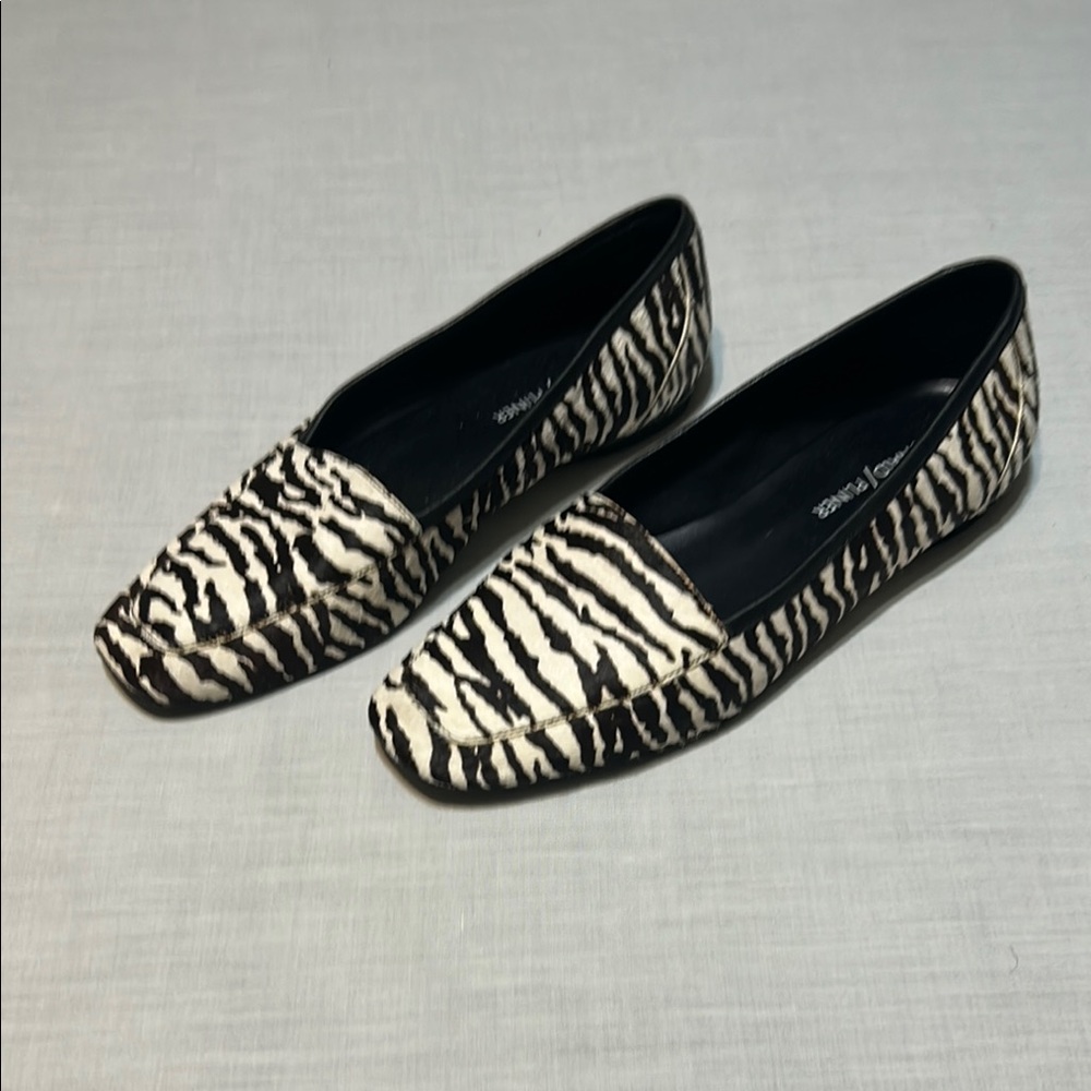 Donald J. Pliner Deedee Genuine Calf Hair Flats - Picture 2 of 5